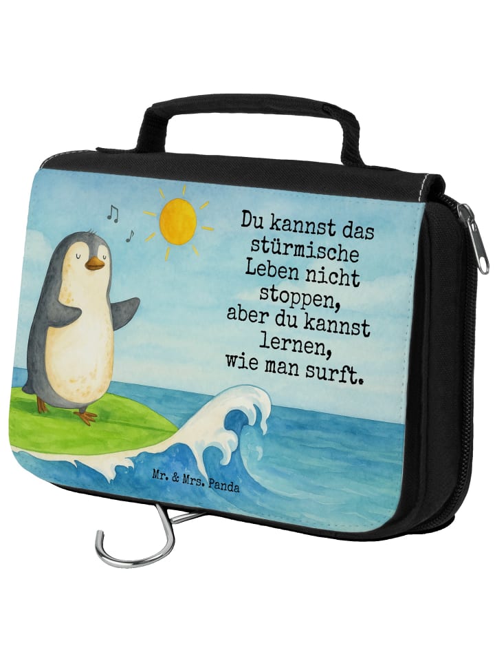 Mr. & Mrs. Panda Пляжная сумка с изображением пингвина-серфера и надписью белого цвета
Mr. & Mrs. Panda Пляжная сумка с изображением пингвина-серфера и надписью белого цвета