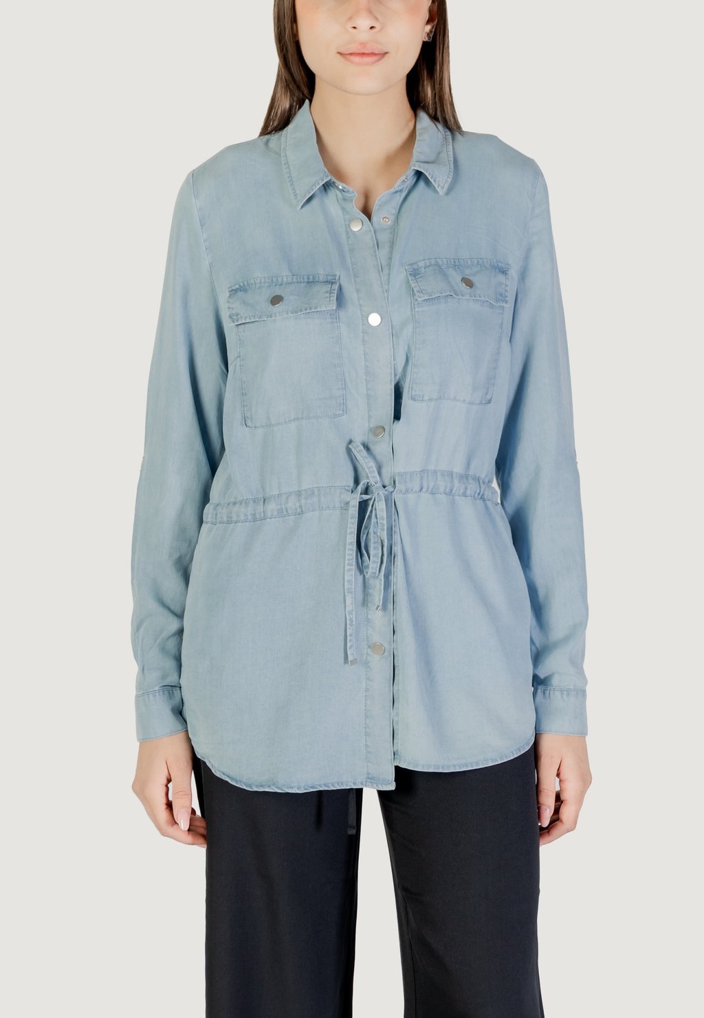 Джинсовая куртка CHARIS LIFE FEM CARG ONLY, цвет Light Denim
Джинсовая куртка CHARIS LIFE FEM CARG ONLY, цвет Light Denim