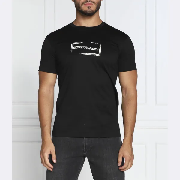 Футболка стандартного кроя Emporio Armani, черный
Футболка стандартного кроя Emporio Armani, черный
