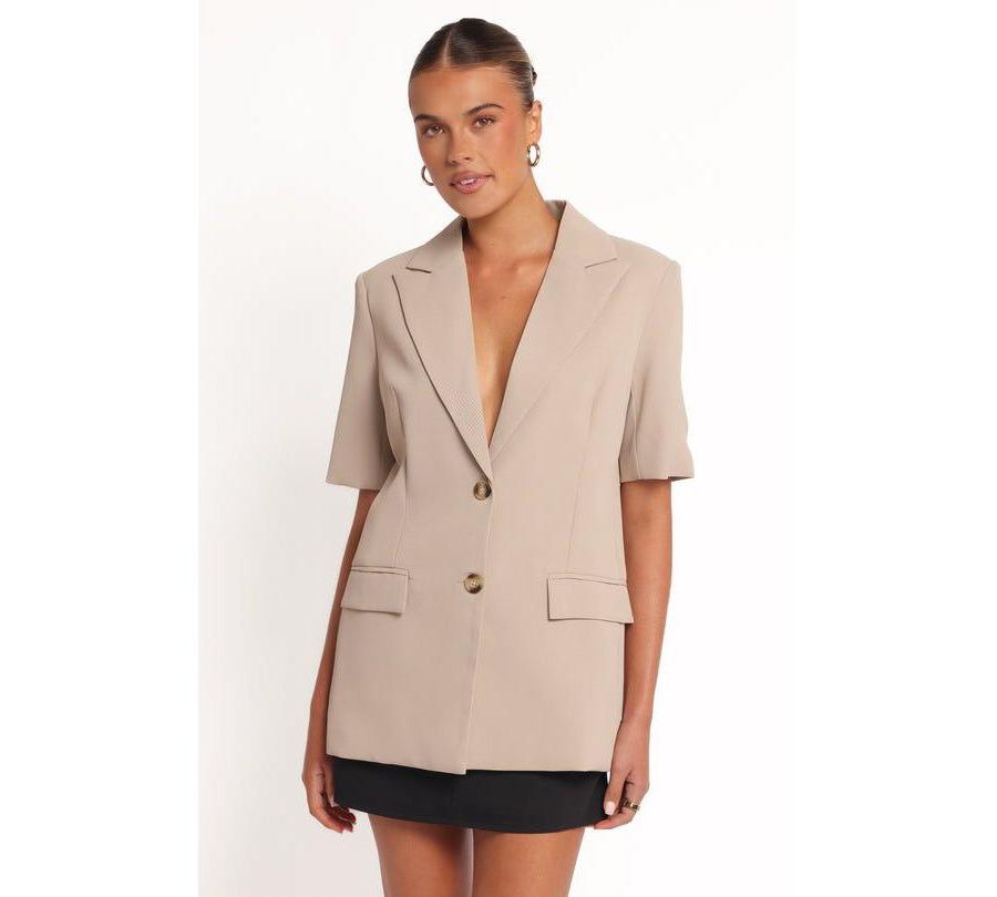 Женский блейзер Nora с коротким рукавом - бежевый Petal and Pup, Beige/khaki
Женский блейзер Nora с коротким рукавом - бежевый Petal and Pup, Beige/khaki