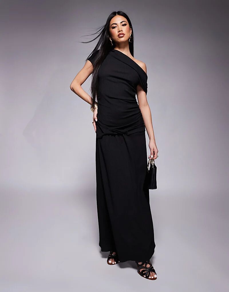 Платье миди со спущенными плечами и асимметричной талией ASOS DESIGN черного цвета
Платье миди со спущенными плечами и асимметричной талией ASOS DESIGN черного цвета