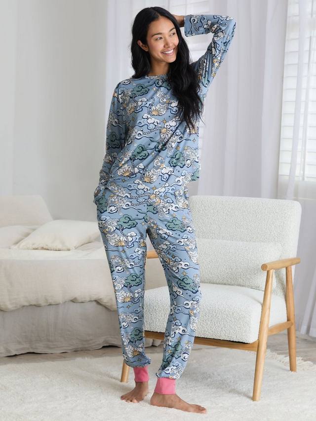 Комплект пижамы Dream Leopard Chelsea Peers, Blue
Комплект пижамы Dream Leopard Chelsea Peers, Blue