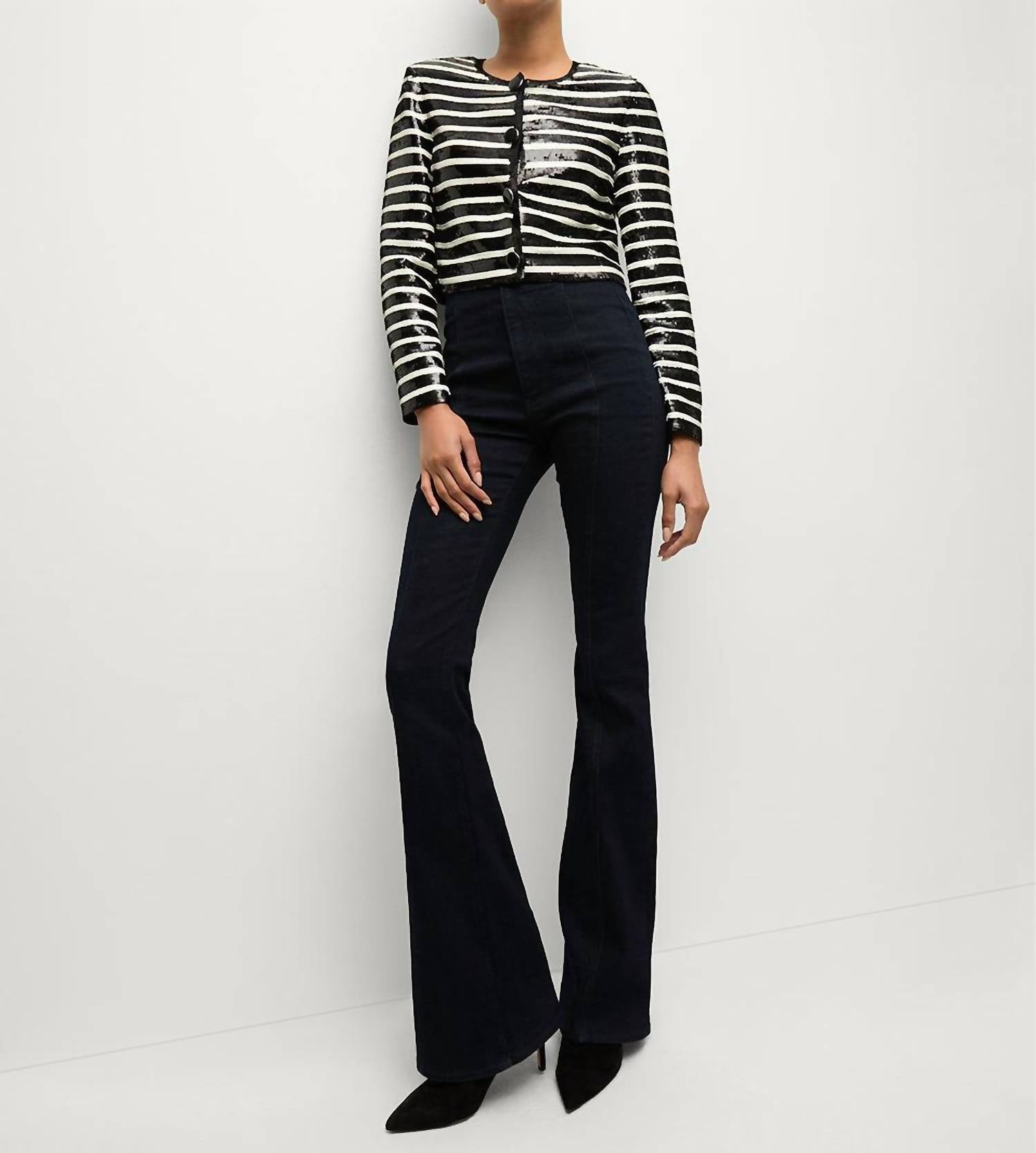 Куртка Mickey в черном и бежевом цветах Veronica Beard
Куртка Mickey в черном и бежевом цветах Veronica Beard