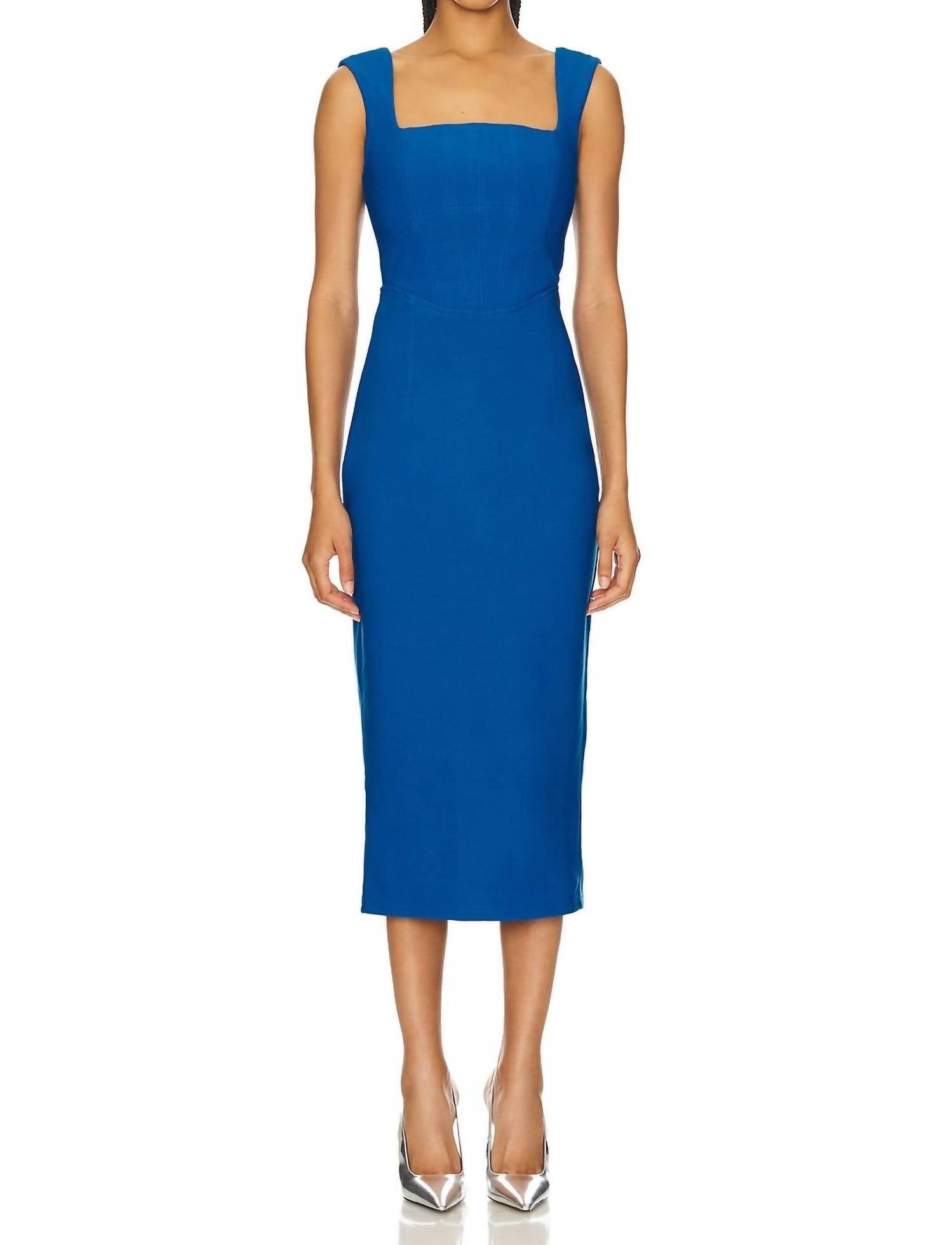 Платье Birch в кобальтово-синем цвете ELLIATT
Платье Birch в кобальтово-синем цвете ELLIATT