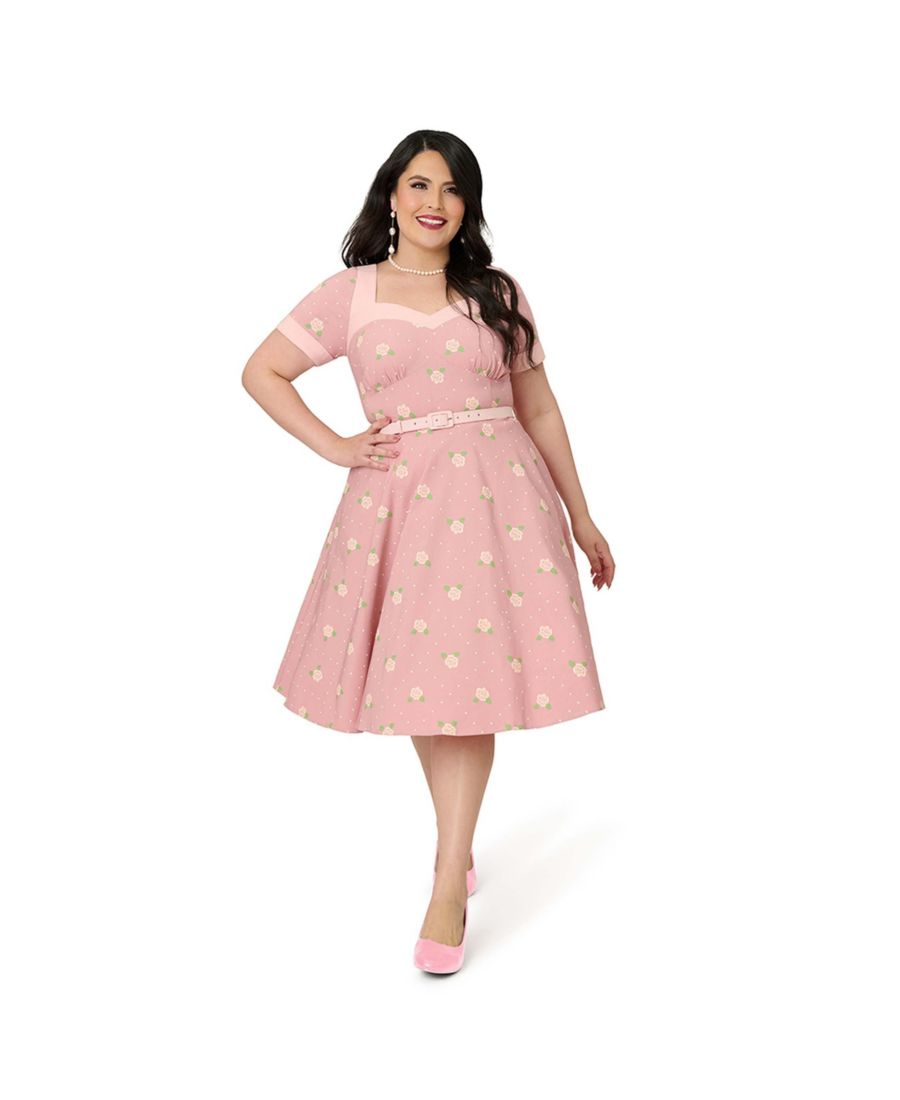 Платье-трапеция большого размера с вырезом сердечко Unique Vintage, Pink floral print
Платье-трапеция большого размера с вырезом сердечко Unique Vintage, Pink floral print