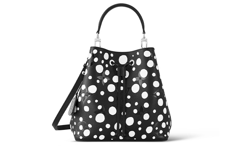 LOUIS VUITTON Сумка X Yayoi Kusama NeoNoe черно-белая
LOUIS VUITTON Сумка X Yayoi Kusama NeoNoe черно-белая