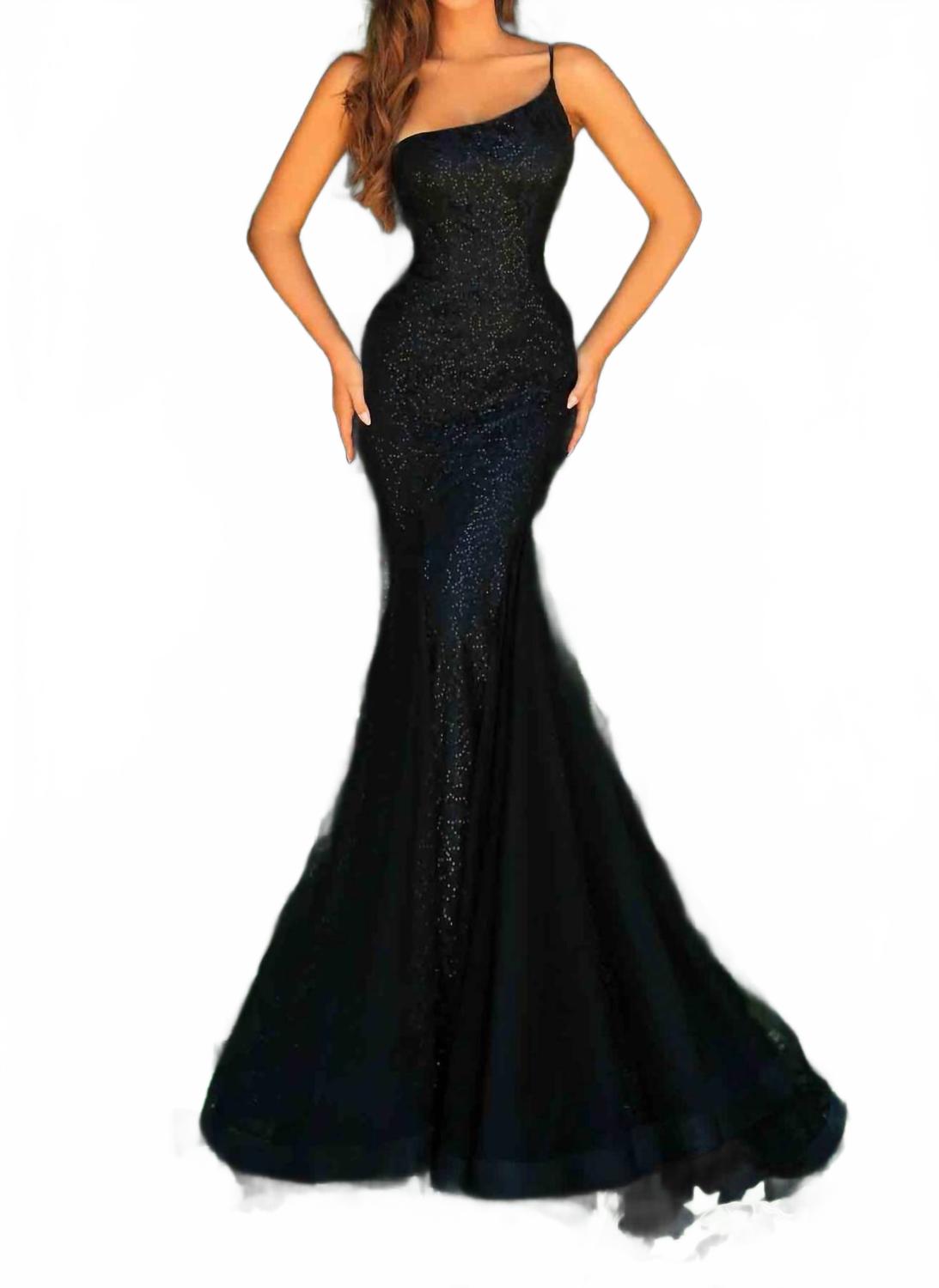 Черное асимметричное платье с одним открытым плечом Clarisse
Черное асимметричное платье с одним открытым плечом Clarisse