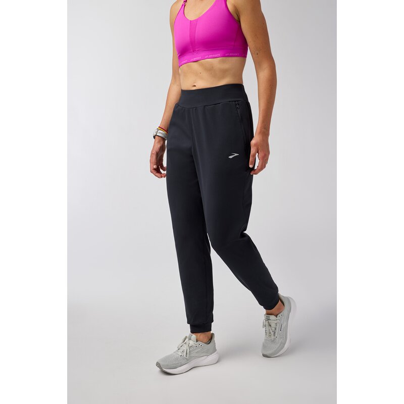 Штаны Momentum Thermal Jogger 2.0 Brooks, черный
Штаны Momentum Thermal Jogger 2.0 Brooks, черный