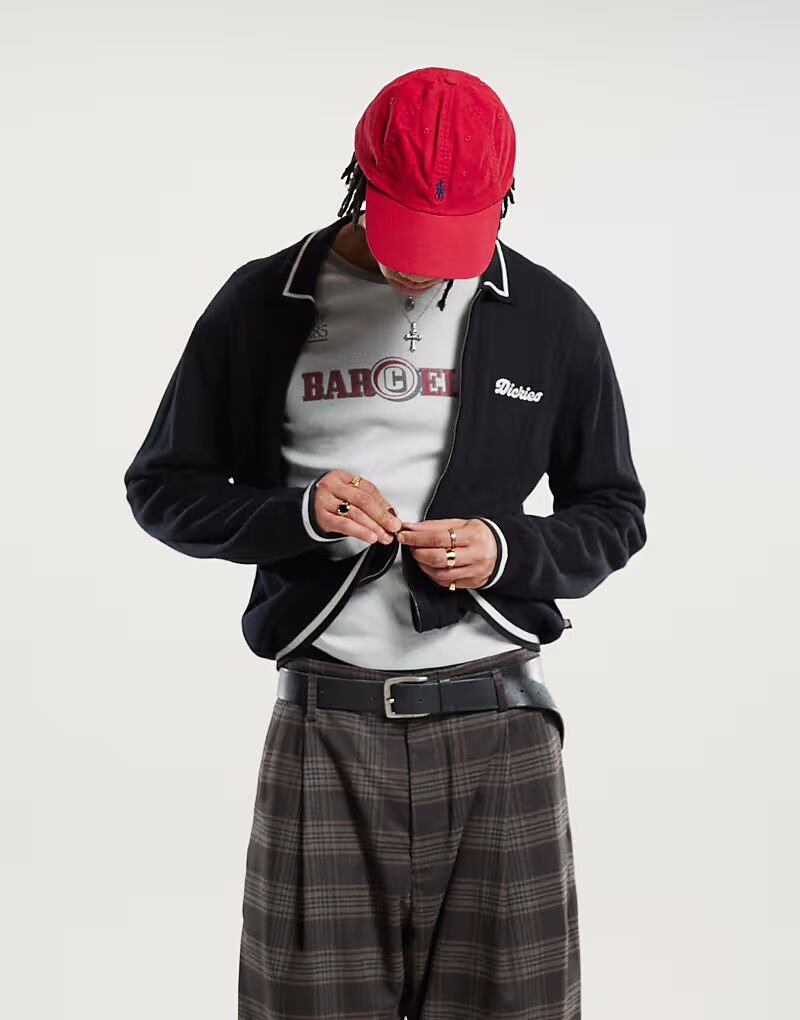 Вязаный кардиган в полоску Dickies Lewistown черного цвета
Вязаный кардиган в полоску Dickies Lewistown черного цвета