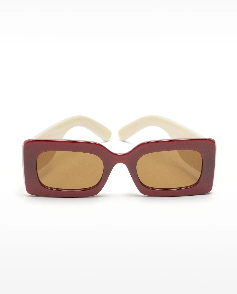 Женские солнцезащитные очки с защитой от ультрафиолета и квадратной формой в гладком исполнении Parfois, бордовый
Женские солнцезащитные очки с защитой от ультрафиолета и квадратной формой в гладком исполнении Parfois, бордовый