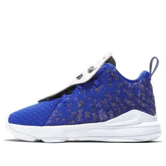 Кроссовки uninterrupted x lebron 17 Nike, синий
Кроссовки uninterrupted x lebron 17 Nike, синий