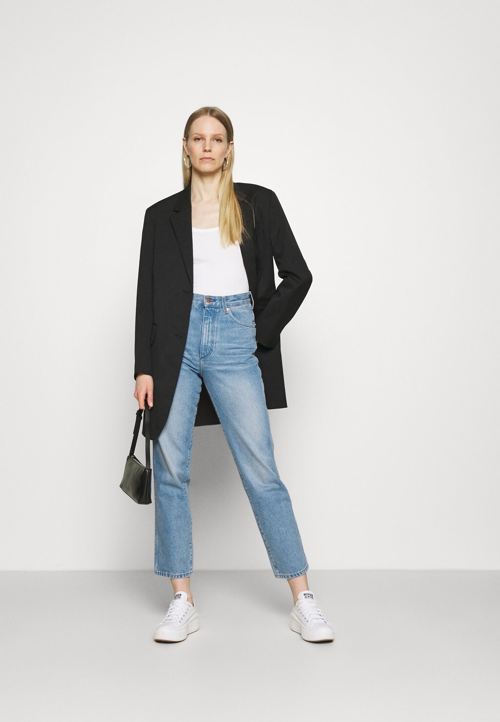 Базовая футболка Anna Field, белый
Базовая футболка Anna Field, белый