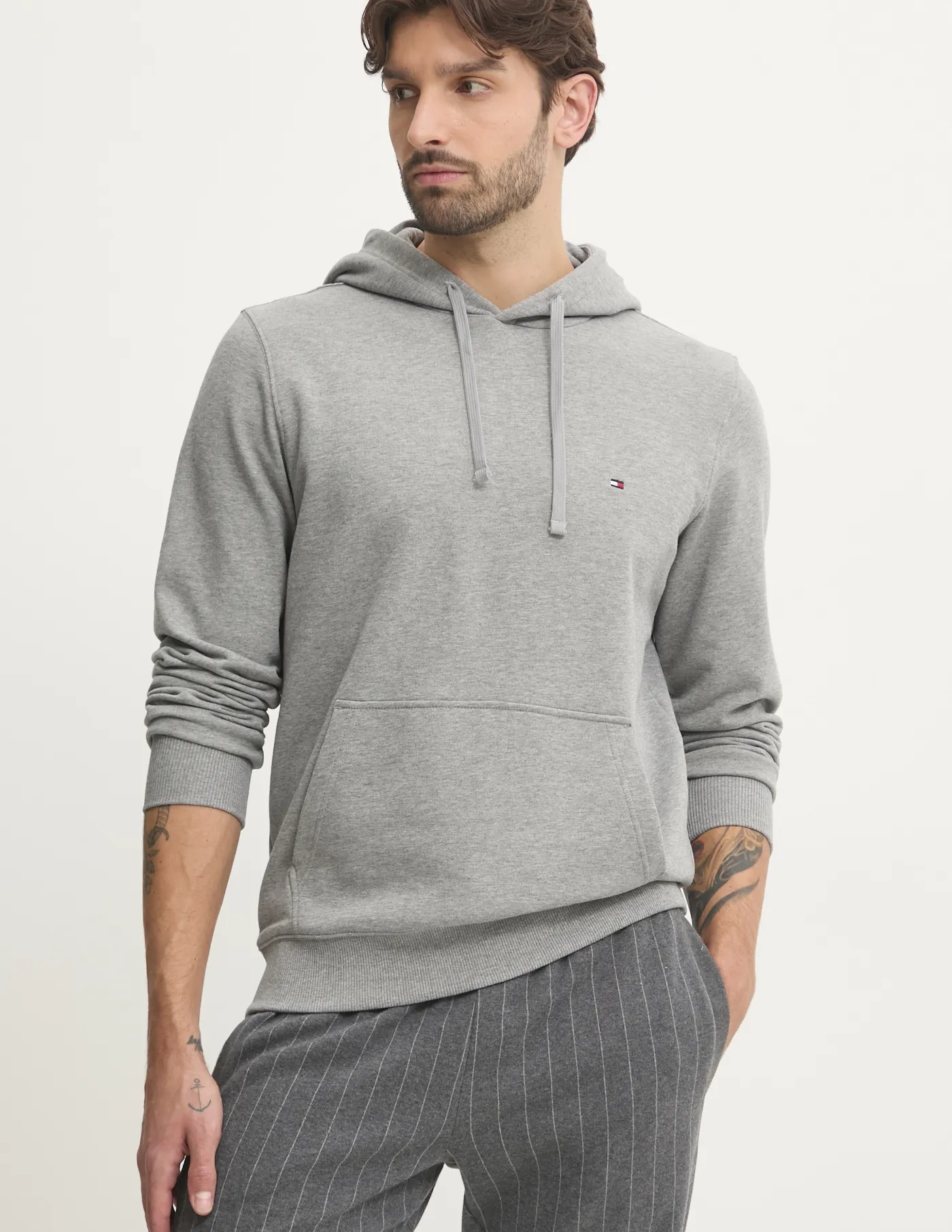 Хлопковая толстовка Tommy Hilfiger, серый
Хлопковая толстовка Tommy Hilfiger, серый