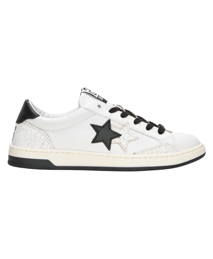 Белые кожаные кроссовки с черно-белыми деталями 2Star, белый
Белые кожаные кроссовки с черно-белыми деталями 2Star, белый