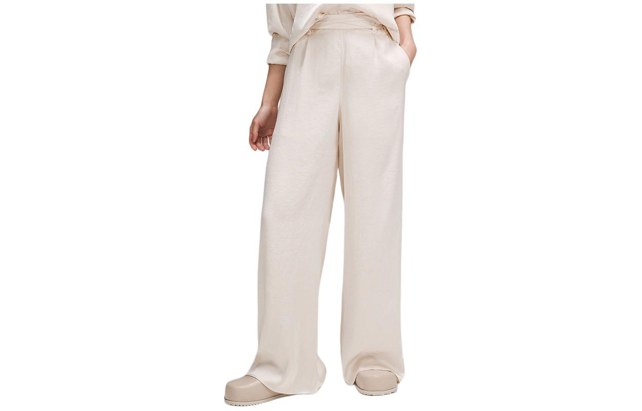 Штаны Casual Logo Charm Lululemon, белый
Штаны Casual Logo Charm Lululemon, белый