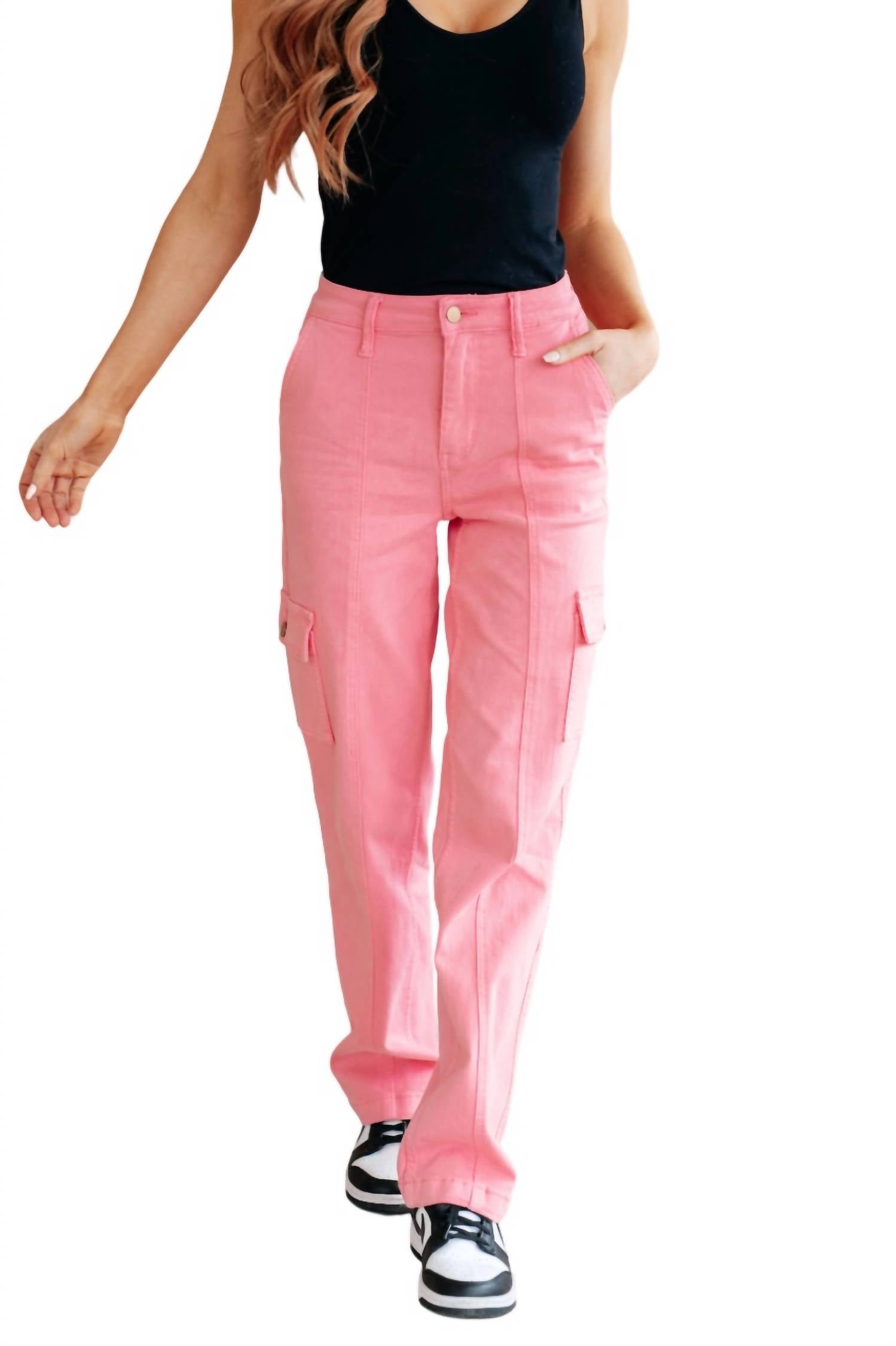 Джинсы прямого покроя с высокой посадкой в розовом цвете Judy Blue
Джинсы прямого покроя с высокой посадкой в розовом цвете Judy Blue