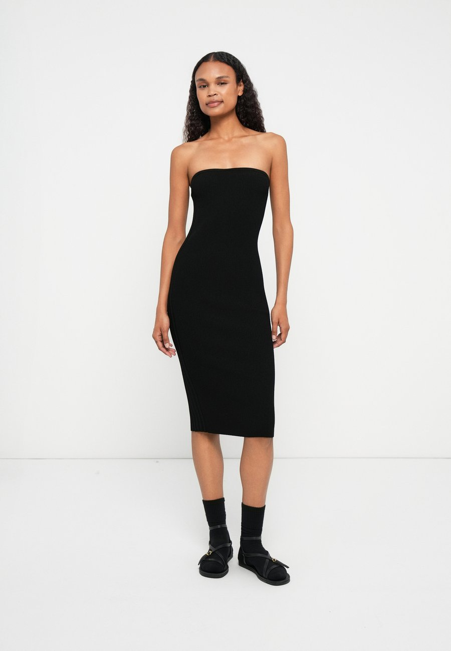 Платье A. Roege Hove TRINE TUBE DRESS, Black
Платье A. Roege Hove TRINE TUBE DRESS, Black