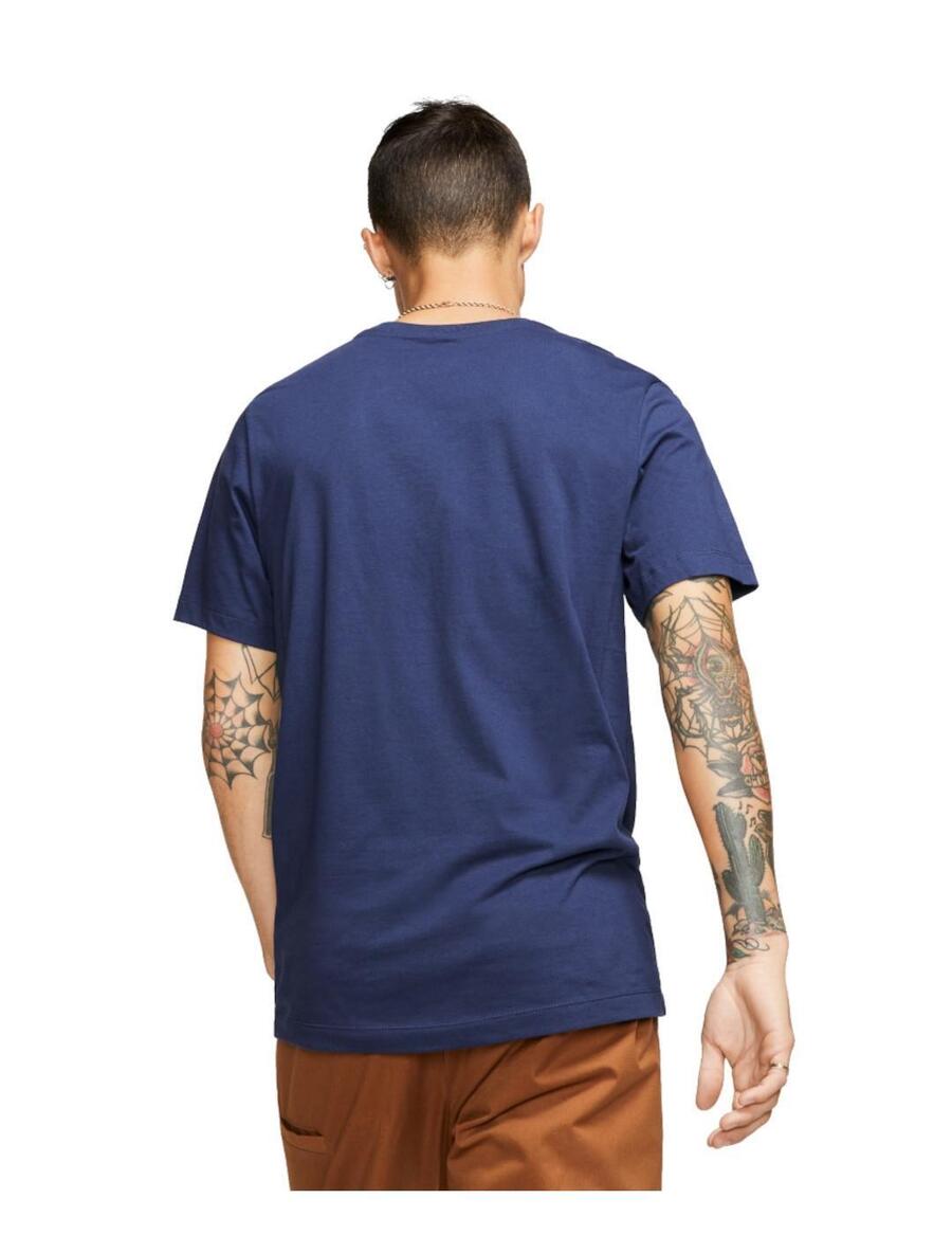 Футболка с коротким рукавом для мужчин Nike Sportwear Club, цвет: темно-синий
Футболка с коротким рукавом для мужчин Nike Sportwear Club, цвет: темно-синий