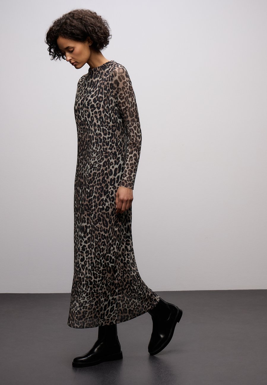 Платье Street One Day dress, Beige/Taupe
Платье Street One Day dress, Beige/Taupe