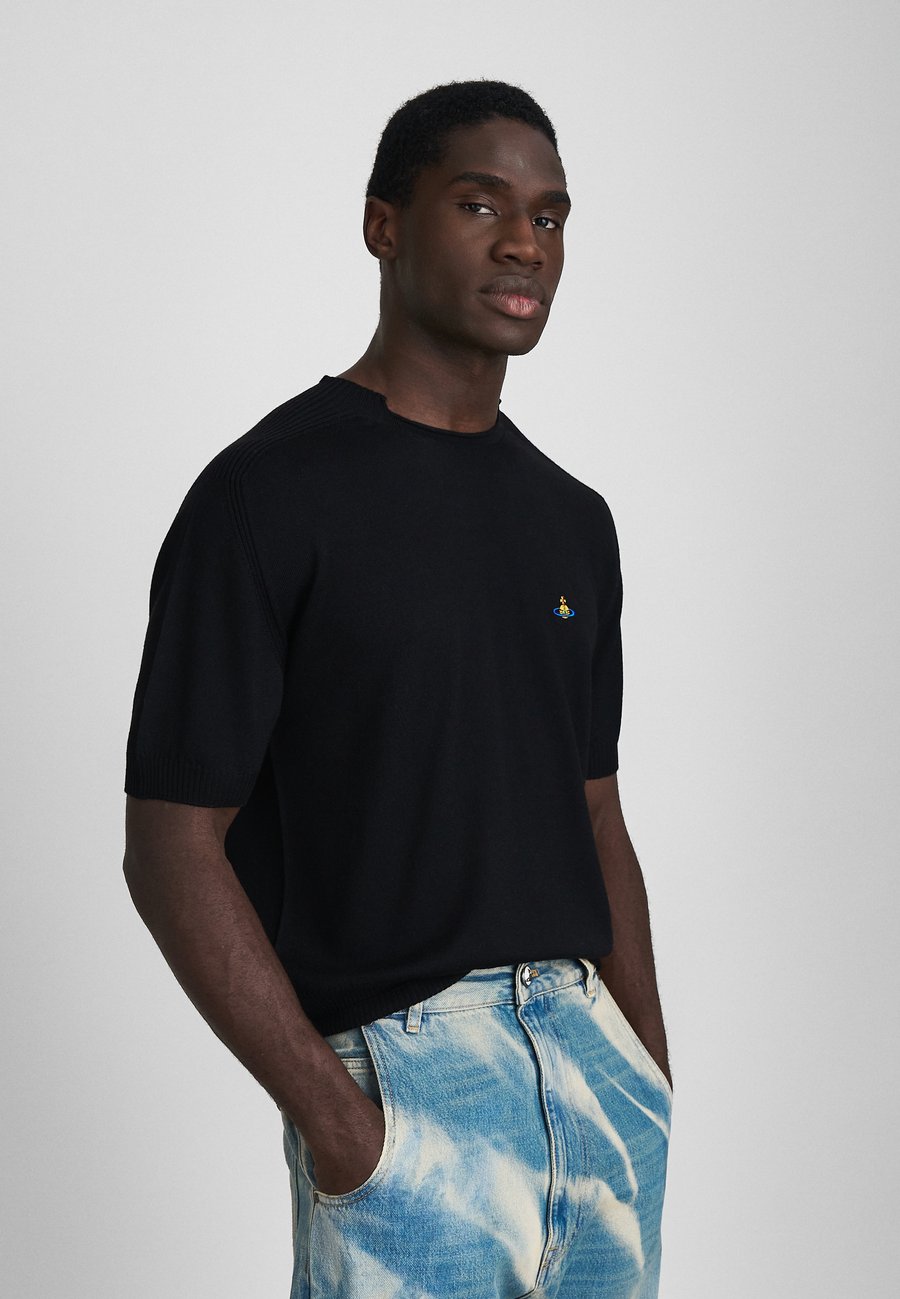 Футболка Vivienne Westwood FISHERMAN, Black
Футболка Vivienne Westwood FISHERMAN, Black