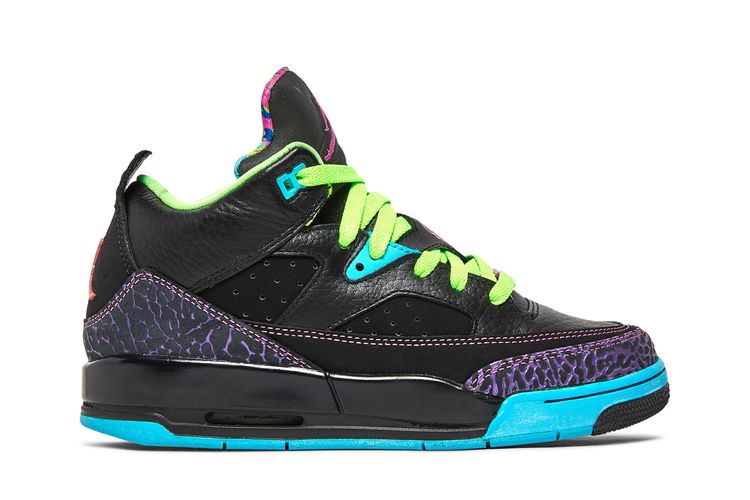 Кроссовки Jordan Son of Mars Low GS, черный 
Кроссовки Jordan Son of Mars Low GS, черный
