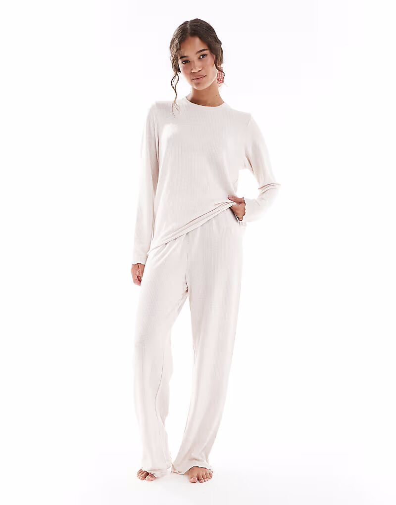 Комплект из топа и брюк Marl с длинными рукавами и отделкой в рубчик Loungeable, бежевый
Комплект из топа и брюк Marl с длинными рукавами и отделкой в рубчик Loungeable, бежевый