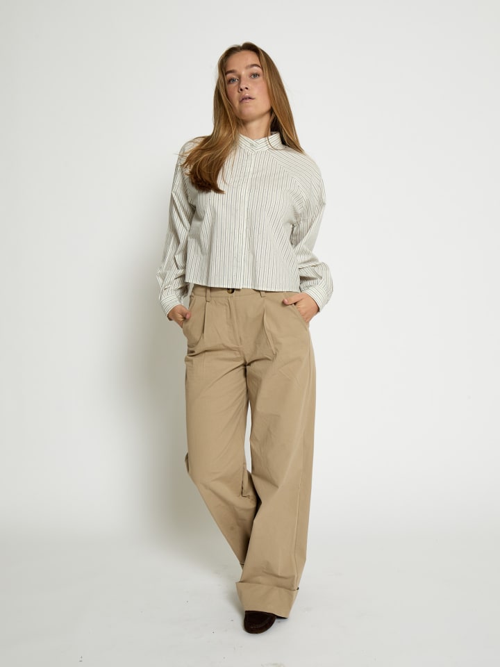 Рубашка в Уайткэп Сент. Peppercorn
Рубашка в Уайткэп Сент. Peppercorn