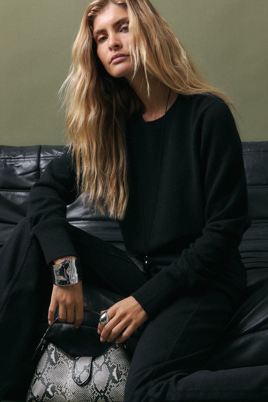 Джемпер NA-KD ROUND NECK , Black
Джемпер NA-KD ROUND NECK , Black