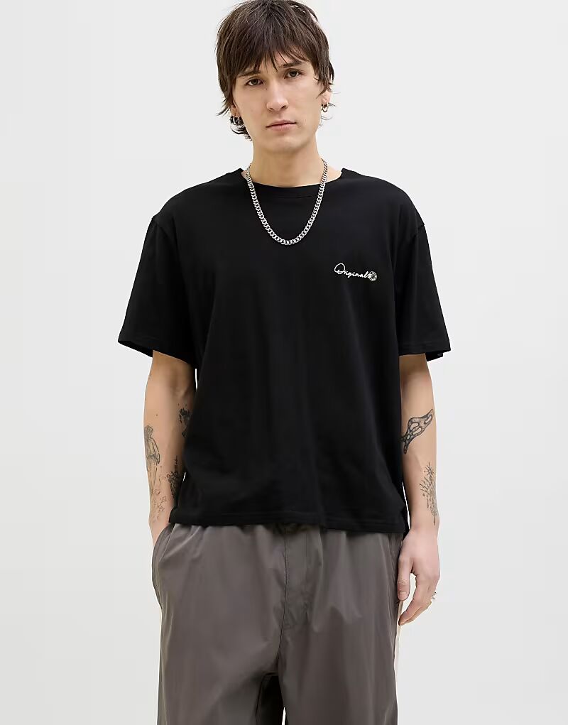 Футболка Jack & Jones черного цвета 
Футболка Jack & Jones черного цвета