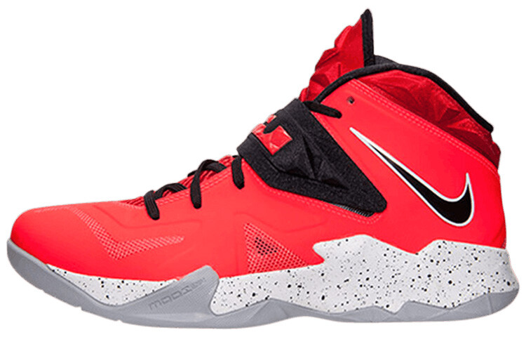 Баскетбольные кроссовки Zoom Soldier 7 мужские, среднего размера, красные/черные Nike
Баскетбольные кроссовки Zoom Soldier 7 мужские, среднего размера, красные/черные Nike
