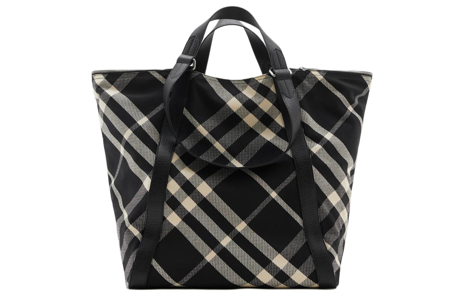 Полиэстеровая сумка-шоппер, шоппер, мужская сумка черная и ситцевая Burberry 
Полиэстеровая сумка-шоппер, шоппер, мужская сумка черная и ситцевая Burberry