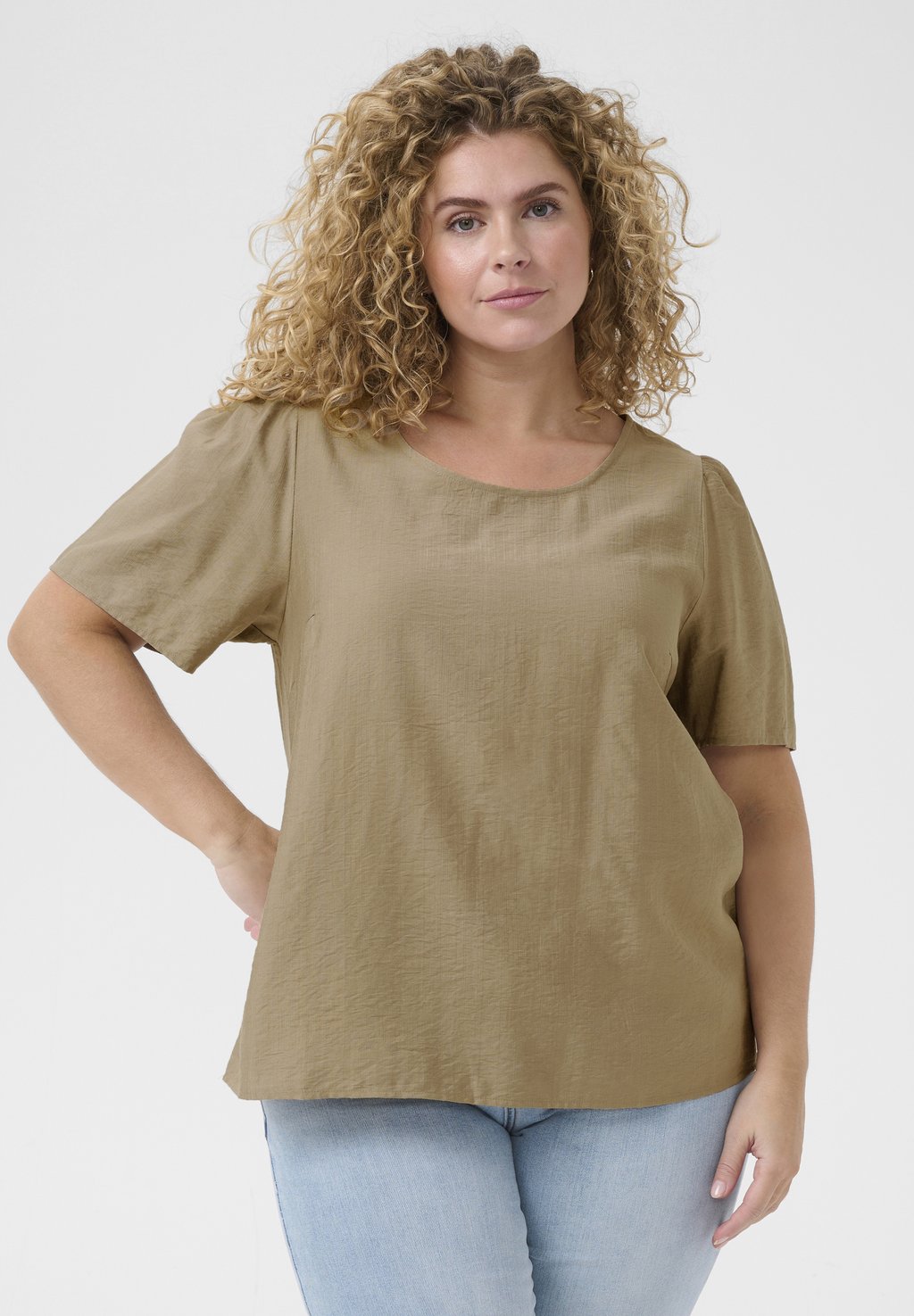 Блуза Kaffe Curve, бежевый
Блуза Kaffe Curve, бежевый