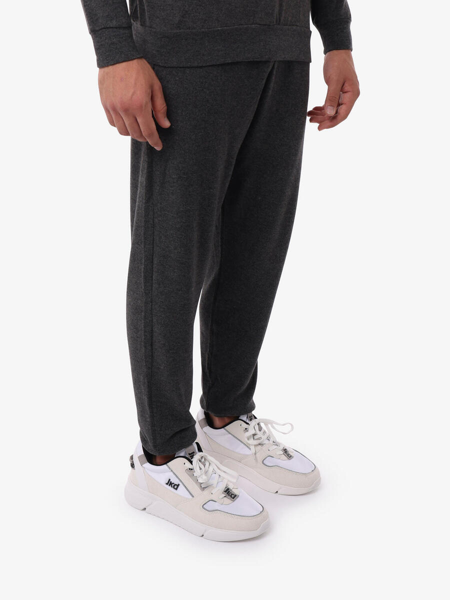 JAKED Серые синтетические спортивные брюки для мужчин
JAKED Серые синтетические спортивные брюки для мужчин