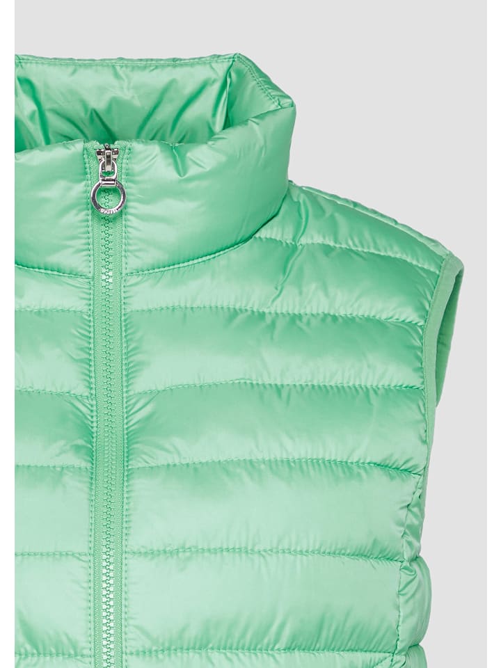 Функциональный жилет s.Oliver, зеленый
Функциональный жилет s.Oliver, зеленый