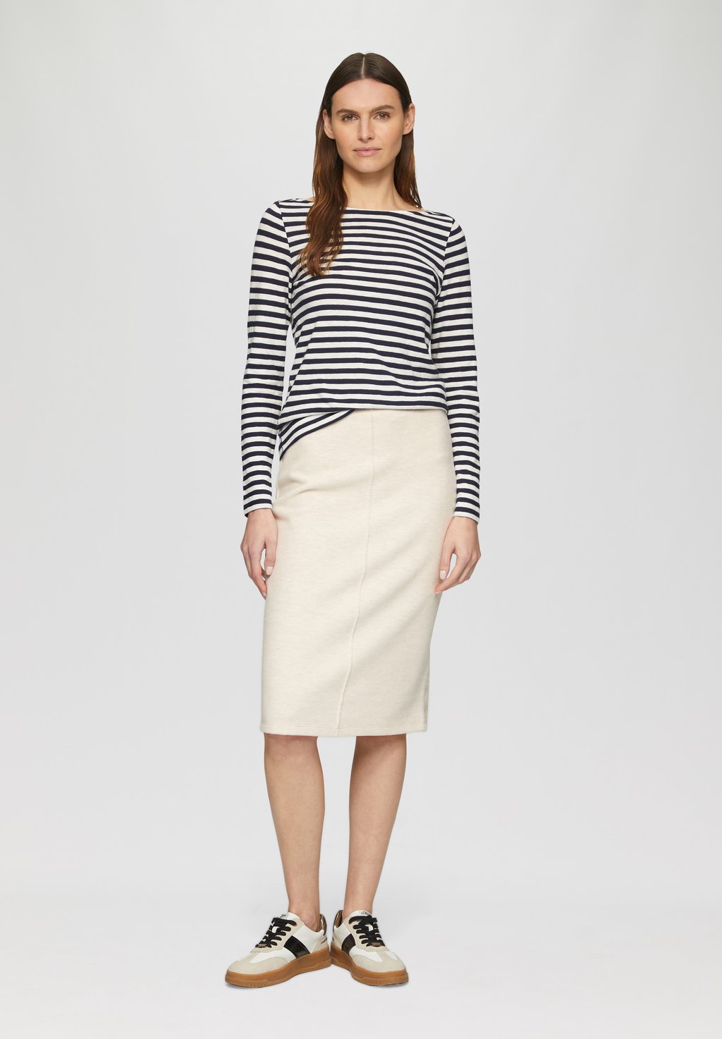 Юбка-карандаш MIT ZIERNAHT s.Oliver, бежевый
Юбка-карандаш MIT ZIERNAHT s.Oliver, бежевый