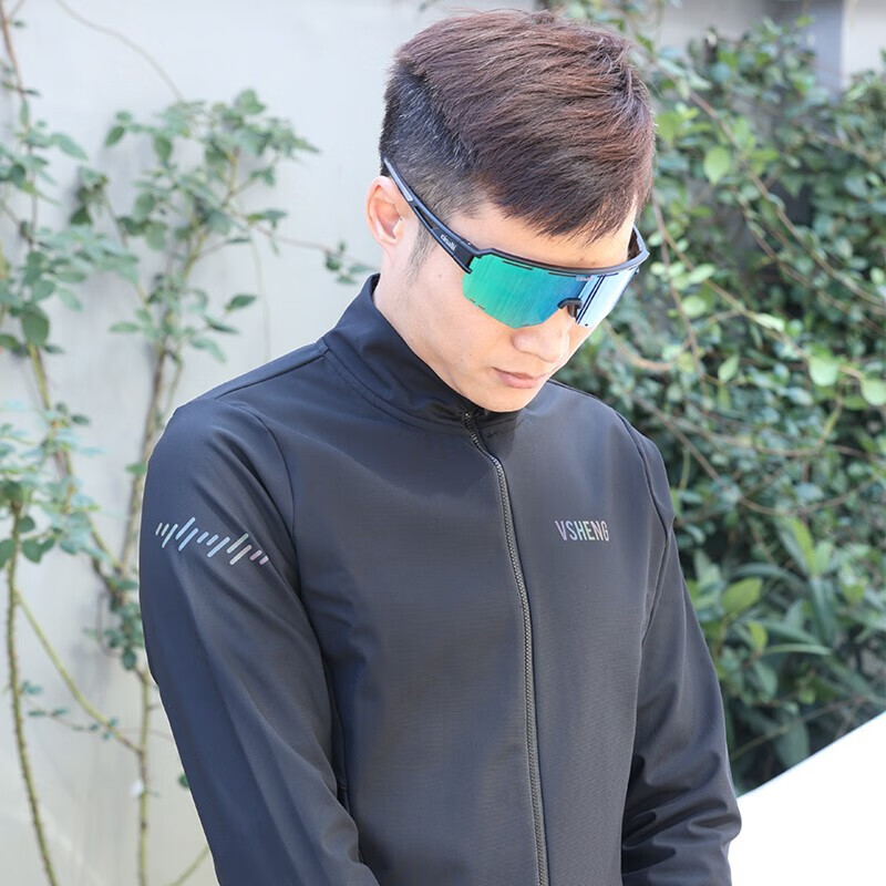 Мужская куртка-ветровка Mountainpeak для велоспорта на молнии, черный
Мужская куртка-ветровка Mountainpeak для велоспорта на молнии, черный