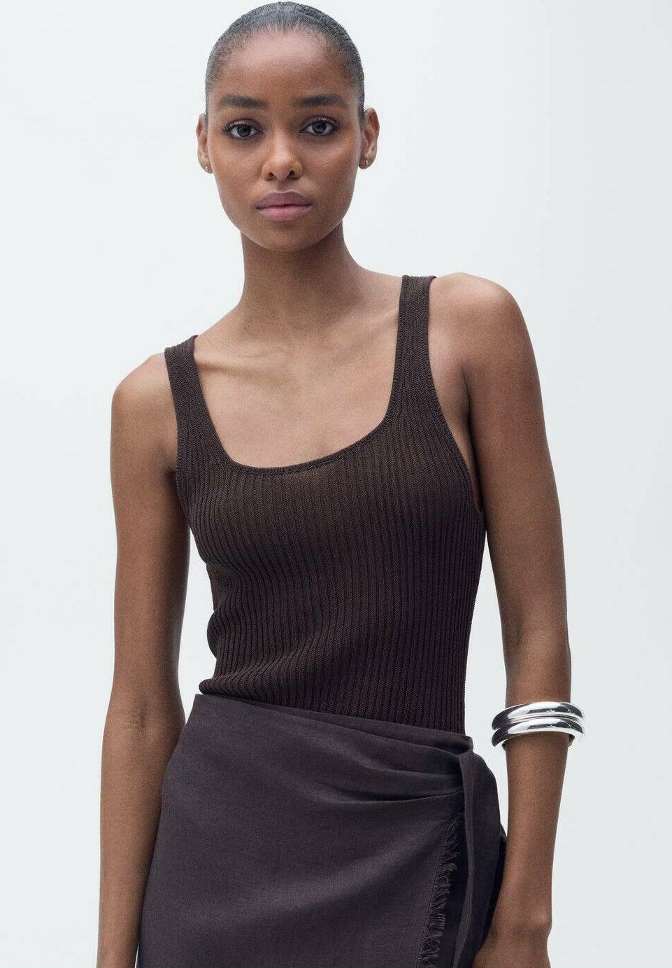 Топ GERANIO Mango, коричневый
Топ GERANIO Mango, коричневый