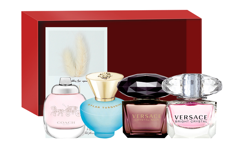 Набор пробников женских ароматов Charm Light, четыре флакона, Eau De Toilette VERSACE
Набор пробников женских ароматов Charm Light, четыре флакона, Eau De Toilette VERSACE