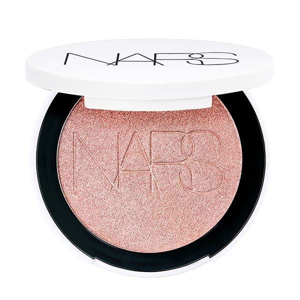 Пудровый хайлайтер NARS Light Reflecting Luminizer, HEAVENLY
Пудровый хайлайтер NARS Light Reflecting Luminizer, HEAVENLY