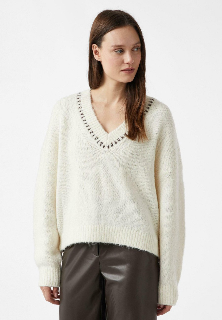 Джемпер comma Jumper, Creme/Off-White
Джемпер comma Jumper, Creme/Off-White