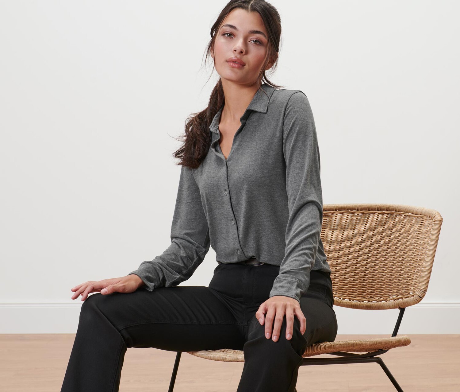 Блузка-рубашка с планкой на пуговицах Tchibo, хизер серый
Блузка-рубашка с планкой на пуговицах Tchibo, хизер серый