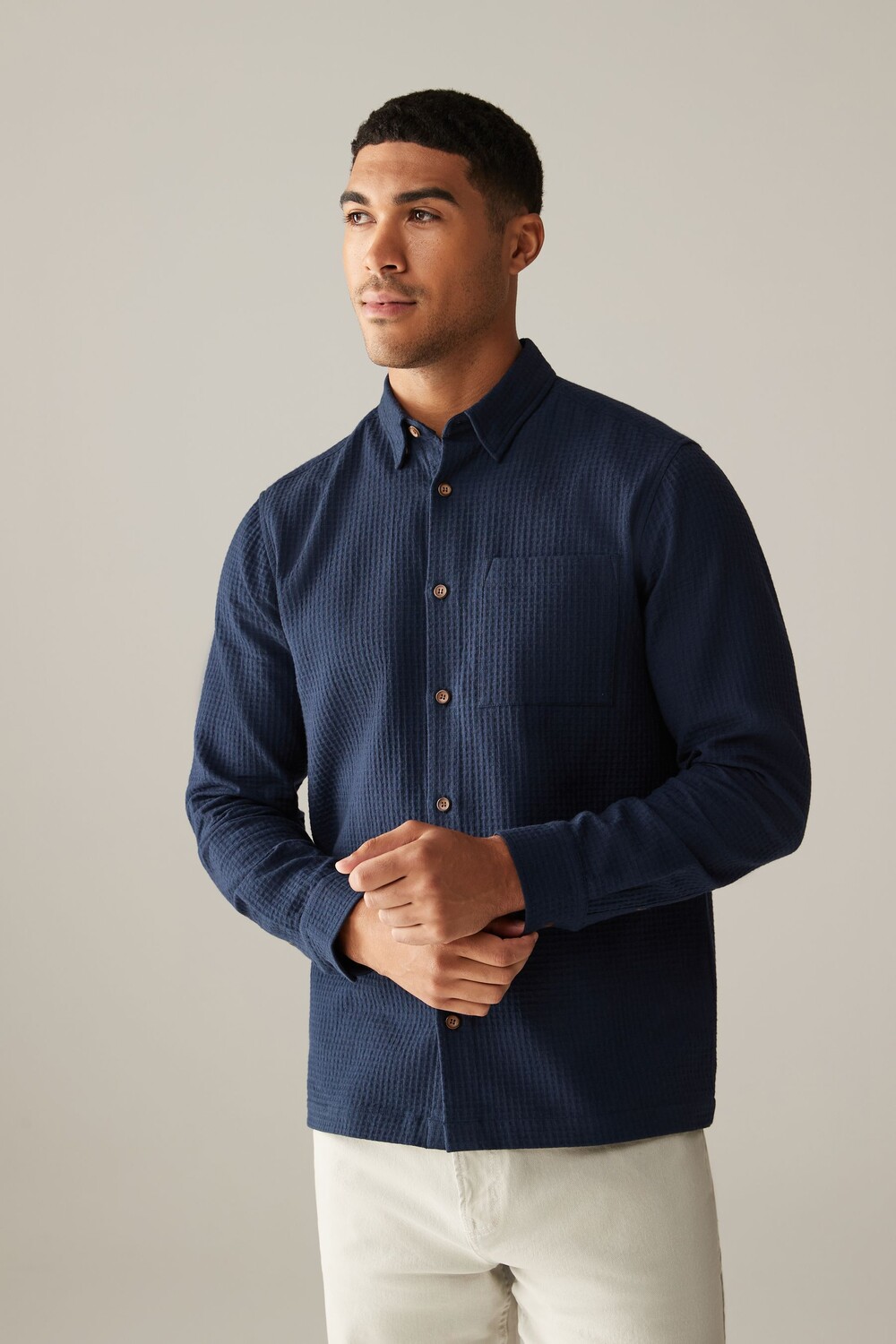 Рубашка с длинным рукавом из 100% хлопка с текстурированной вафельной тканью Next, синий
Рубашка с длинным рукавом из 100% хлопка с текстурированной вафельной тканью Next, синий