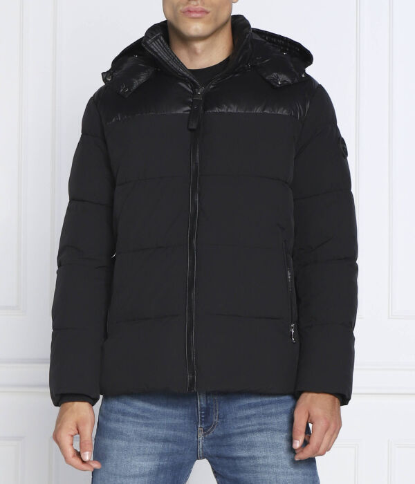 Пуховик Joop! Jeans 15 Regular Fit, черный
Пуховик Joop! Jeans 15 Regular Fit, черный