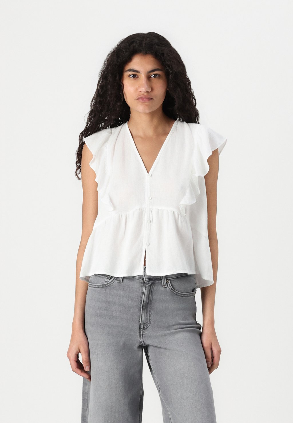 Блуза ONLRIAN FLONCE ONLY, кремовый
Блуза ONLRIAN FLONCE ONLY, кремовый