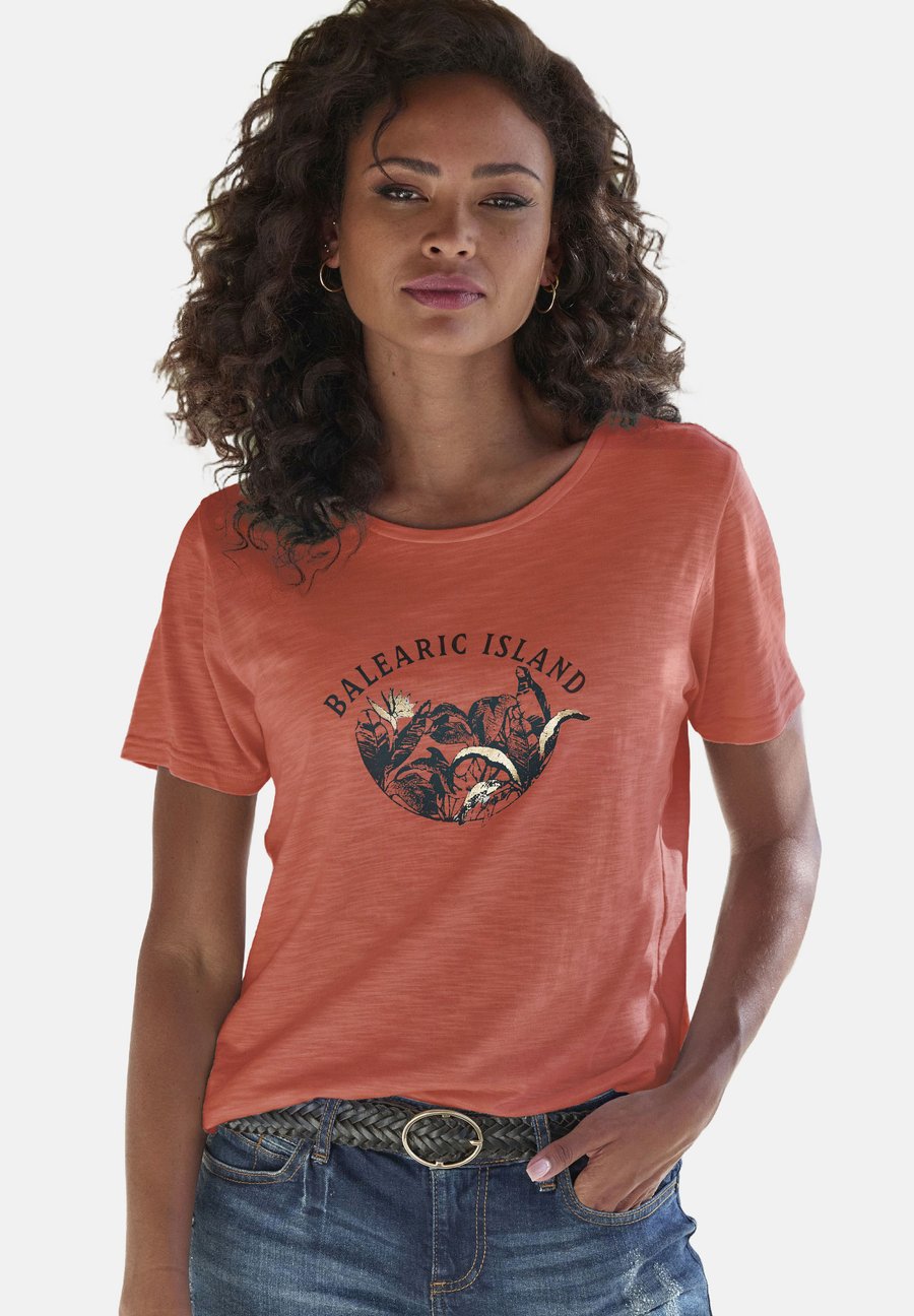 Футболка Vivance Print T-shirt, Marsala/Blue, Синий, Футболка Vivance Print T-shirt, Marsala/Blue
Футболка Vivance Print T-shirt, Marsala/Blue, Синий, Футболка Vivance Print T-shirt, Marsala/Blue