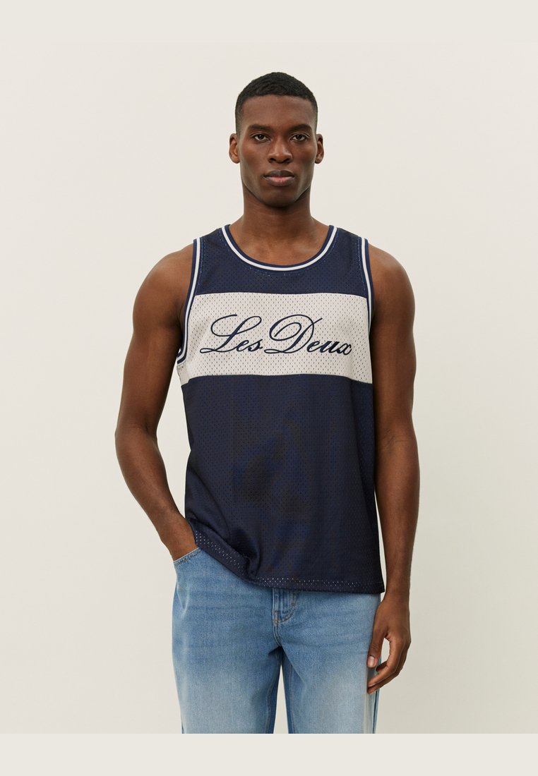 Майка SILAS Les Deux, темно-синий
Майка SILAS Les Deux, темно-синий