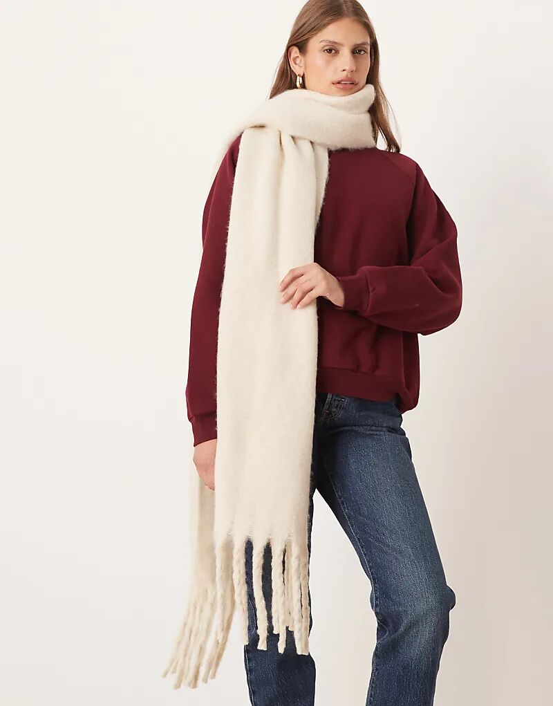 Мягкий объемный шарф-одеяло My Accessories в цвете «кремовый»
Мягкий объемный шарф-одеяло My Accessories в цвете «кремовый»