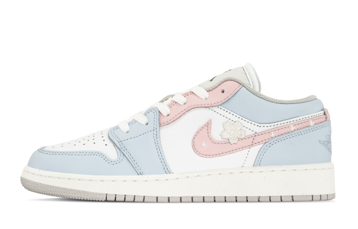 Баскетбольные кроссовки Air 1 для детей начальной школы Jordan, синий/розовый/белый
Баскетбольные кроссовки Air 1 для детей начальной школы Jordan, синий/розовый/белый