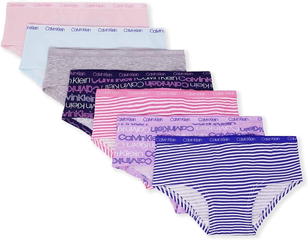 Комплект из 7 пар нижнего белья Calvin Klein Girls Hipster Cotton, Pink/Blue/Grey/Purple/Prints/Stripes
Комплект из 7 пар нижнего белья Calvin Klein Girls Hipster Cotton, Pink/Blue/Grey/Purple/Prints/Stripes
