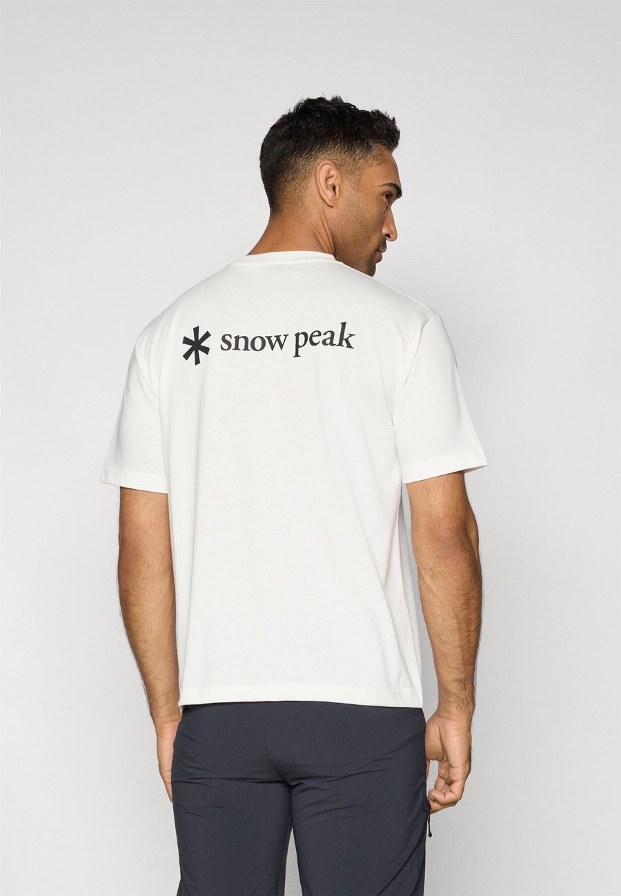 Футболка Snow Peak BACK LOGO UNISEX, Off White/Off-White, Белый, Футболка Snow Peak BACK LOGO UNISEX, Off White/Off-White
Футболка Snow Peak BACK LOGO UNISEX, Off White/Off-White, Белый, Футболка Snow Peak BACK LOGO UNISEX, Off White/Off-White